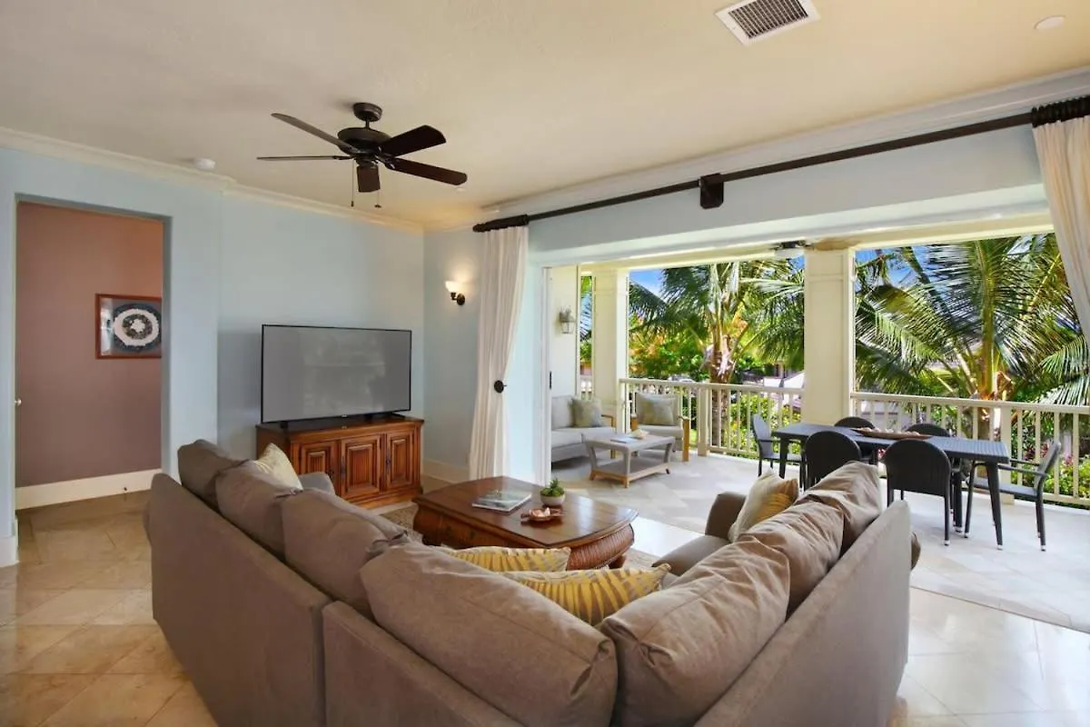 D211 Second Floor 3-Bedroom Poolside Lanai Koloa 0*,