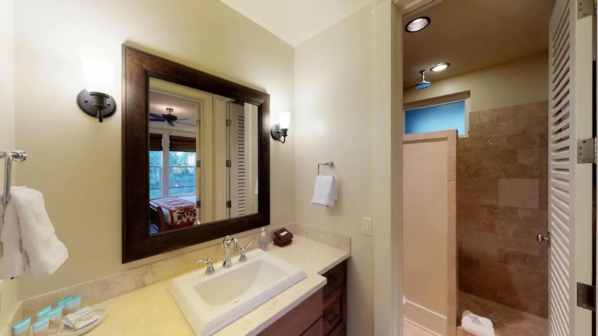 D211 Second Floor 3-Bedroom Poolside Lanai Koloa Verenigde Staten